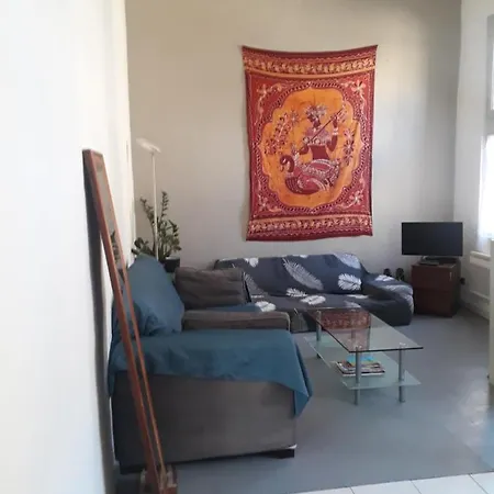 Apartment Mezzanine Proche Des Arenes Nimes